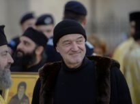 Becali și-a dat demisia din AUR: „Păi ce facem, ne distrăm cu România?” Replica lui Simion