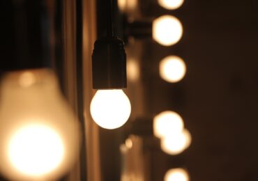 Ministerul Energiei lansează un nou apel pentru reducerea consumului de energie electrică în orele de vârf: România traversează o situație energetică de criză
