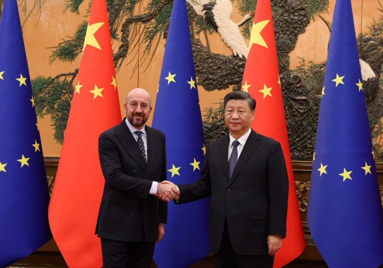 SUA vor ca UE să se distanțeze de China, dar Bruxellesul are alte planuri