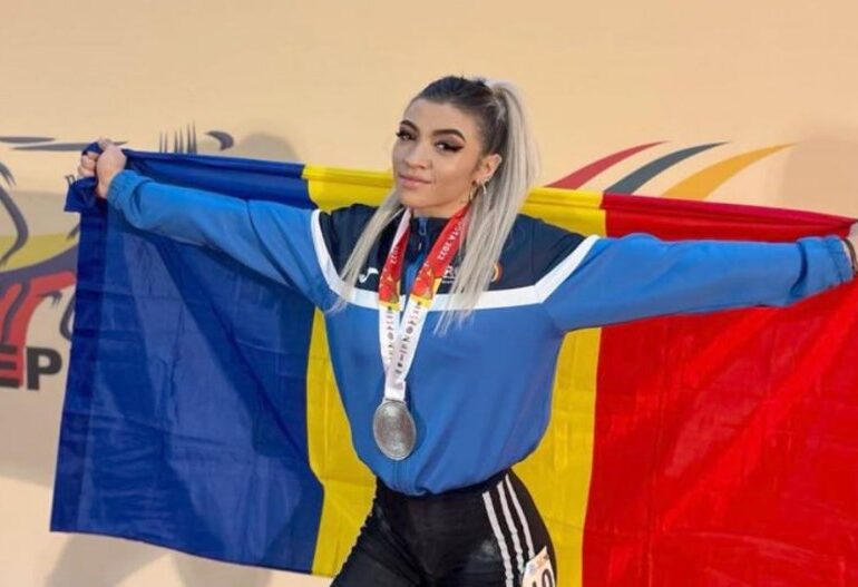 Mihaela-Valentina Cambei a cucerit medalia de argint la Campionatele Mondiale de haltere