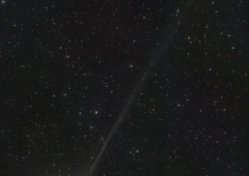 O cometă vizibilă ultima dată în timpul Epocii Glaciare trece pe lângă Pământ