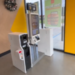 Restaurantul McDonald’s în care nu trebuie să interacționezi deloc cu angajații (Video)