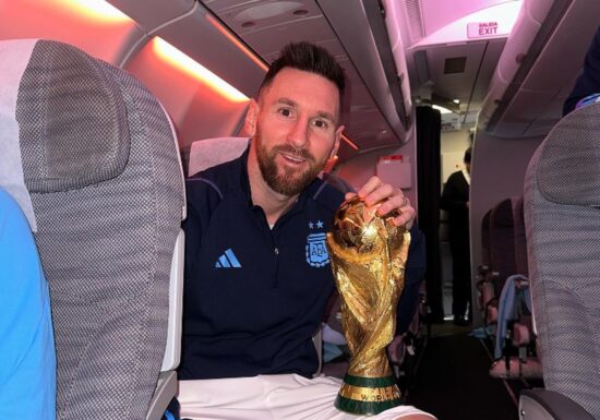 Leo Messi stârnește un val de euforie în India, fiind onorat cu o statuie de 21 de metri