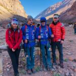 Premieră pentru România: Doi tineri nevăzători au ajuns pe cel mai înalt vârf muntos din America de Sud (Foto & Video)