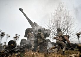 Ziua 306 de război: Explozie cu morți la o bază aeriană strategică rusă. Ucraina cere oficial excluderea Rusiei din Consiliul de Securitate ONU