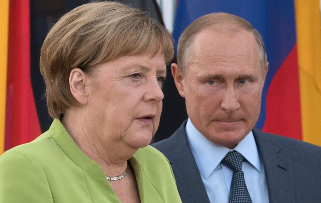 Merkel to meet Putin on anniversary of poison atta
