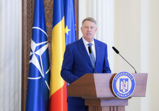 Iohannis, mesaj de Anul Nou: Cei care vor acum să ne dezbine și să ne întoarcă spre un trecut întunecat nu vor reuși (Video)