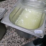 ANPC a închis restaurante de lux de pe bulevardul Decebal, care foloseau alimente expirate și pregăteau mâncarea în mizerie