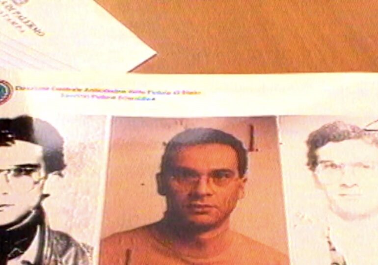 Cel mai căutat șef al mafiei siciliene a fost arestat. Era dat în urmărire de peste 30 de ani (Video)