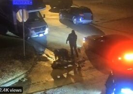 Memphis, SUA: Imagini cu polițiștii care îl bat cu bestialitate pe Tyre Nichols. Tânărul își strigă mama (Video)