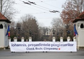 Protest USR la Ministerul de Interne și la Cotroceni: Iohannis, președintele plagiatorilor Ciucă, Bode, Cîmpeanu (Foto)