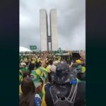 Susținătorii lui Bolsonaro au luat cu asalt Congresul brazilian. Imaginile amintesc de asaltul asupra Capitoliului (Video)