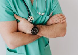 Absolvenții de Medicină cer alt examen de rezidențiat: Peste 600 de posturi sunt vacante, în timp ce Rafila vrea să aducă medici din afara UE