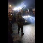 Paradă șocantă în Bacău: S-au costumat în soldați ruși și au defilat cu rachete pe mașini (Video)