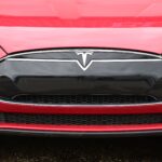 Povestea româncei care se luptă de 10 ani cu Tesla. „Elon a plătit 16 avocați împotriva unei singure inginere din România”