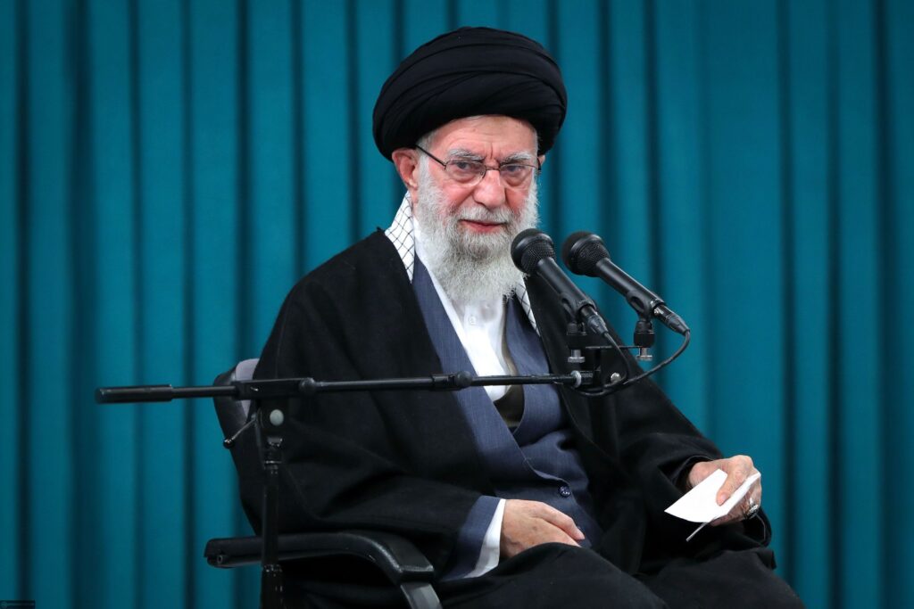 Liderul suprem al Iranului, ayatollahul Ali Khamenei, ar fi fost ucis. Corpul lui, identificat – surse Reuters