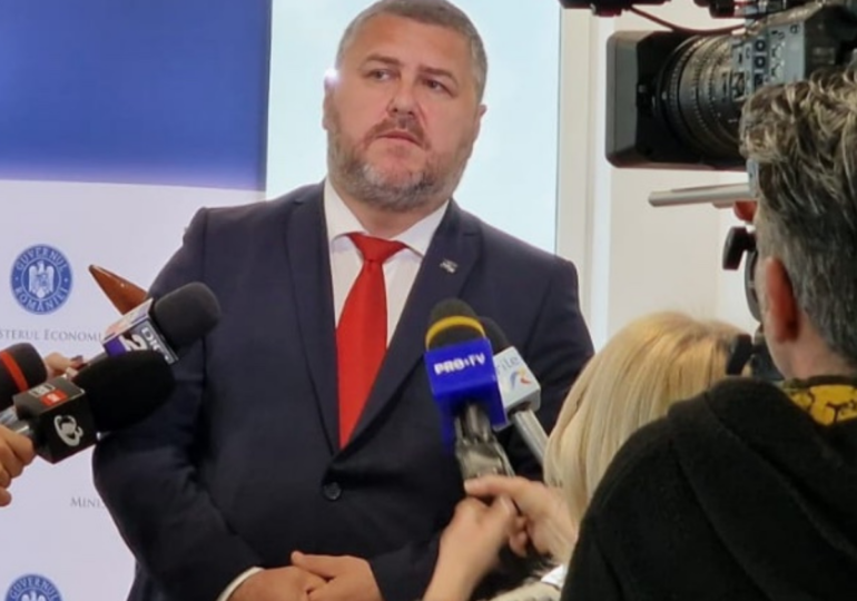 Romarm are conducere interimară, iar directorul Țuțu e încă în concediu, deși nu are restricții de la Parchet pentru a ocupa funcția