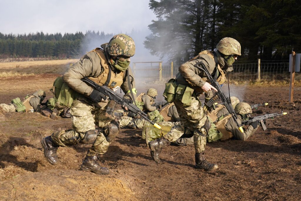 Ukrainian soldiers military exercise in England