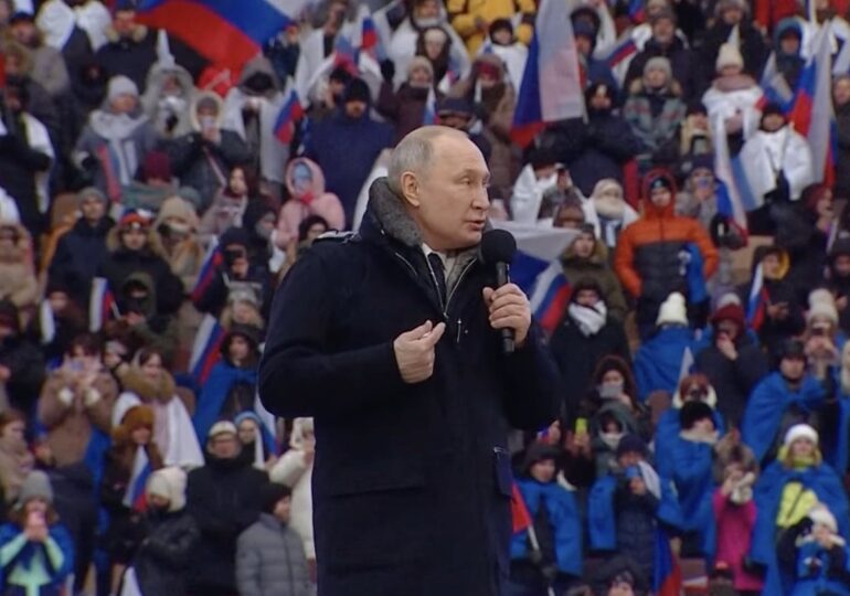 Putin și-a continuat obsesia naționalistă pe un stadion înghețat, iar în 3 minute a terminat tot ce avea de spus (Video)