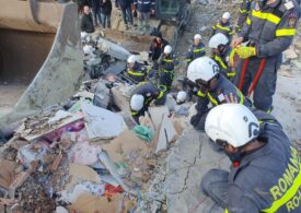 Minunile din Turcia: Oameni salvați după zeci de ore petrecute sub dărâmături. Un copil de 3 ani a stat două zile la temperaturi sub zero grade (Video)