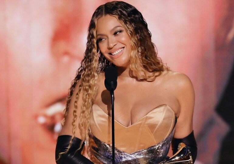 Premiile Grammy 2023: Beyoncé intră în istorie, Harry Styles, Lizzo și Bonnie Raitt, marile surprize. Lista câștigătorilor (Video)