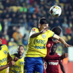 Verdict după faza controversată de arbitraj din meciul Petrolul – CFR Cluj 2-5: A avut curaj să nu ia o decizie greșită