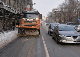 Bucureștiul cheltuiește milioane de lei pentru deszăpezire, chiar dacă nu ninge. Ce primării au reușit să facă economii consistente