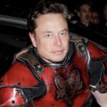 Elon Musk a oprit rețeaua de sateliți Starlink pentru a evita ca ucrainenii să provoace un „mini-Pearl Harbor”