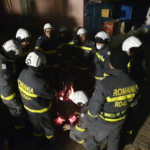 Echipa de salvatori a României a scos azi-noapte o femeie de sub dărâmăturile unei clădiri de 9 etaje, din Turcia (Video)