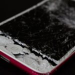 Cum să eviți accidentele și să îți protejezi smartphone-ul în fiecare zi?