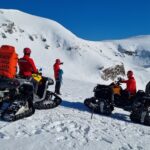 Un turist străin a murit și doi au fost răniți într-o avalanșă în Munții Rodnei