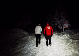 O turistă din Elveția s-a rătăcit în Munții Bucegi. A umblat ore în șir prin zăpada până la genunchi (Foto & Video)