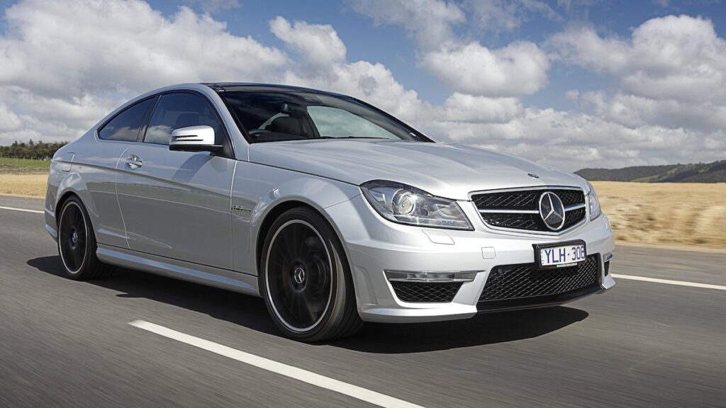 10_Mercedes-Benz-C63