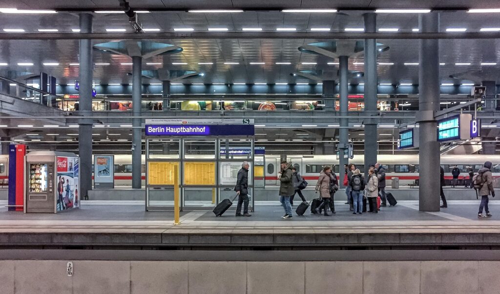 Grevă masivă în transportul public din Germania: mii de curse anulate în aproape toată țara