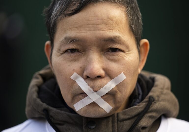 Ce este "Mișcarea părului cărunt", protestul care ia amploare în China