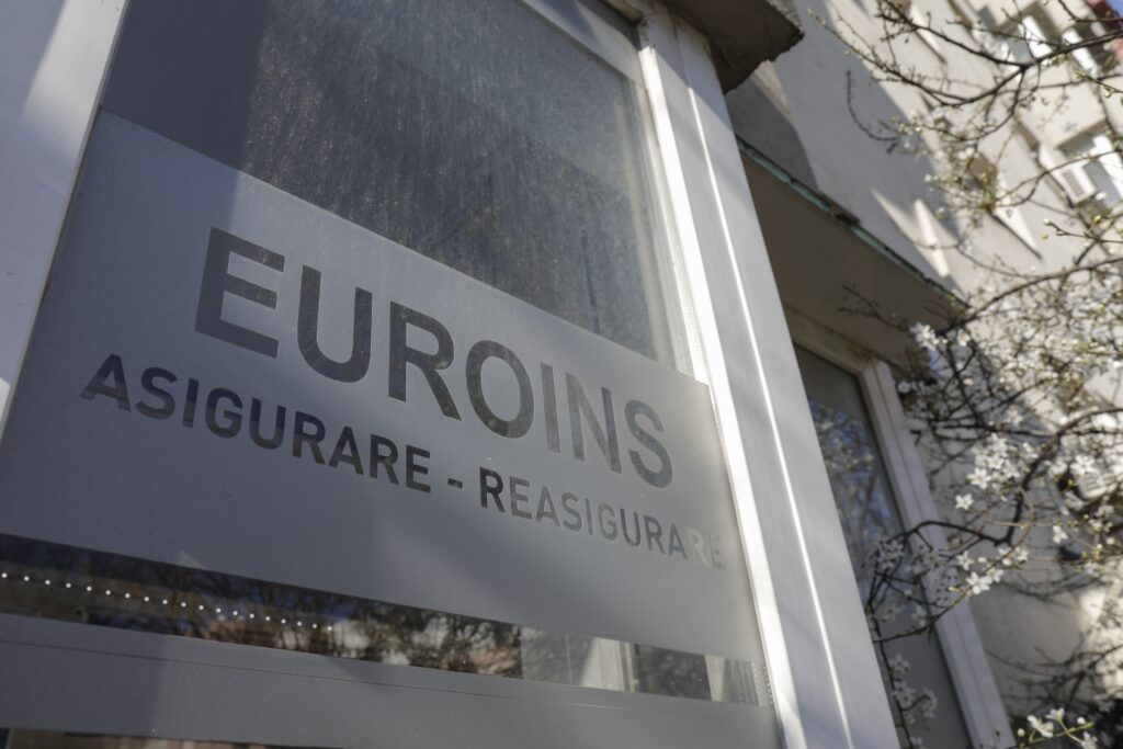 Percheziții într-un dosar penal vizând falimentarea Euroins