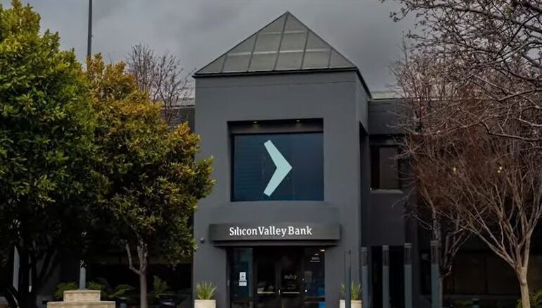 Al doilea cel mai mare faliment bancar din istoria SUA: De ce s-a prăbușit Silicon Valley Bank și ce va urma
