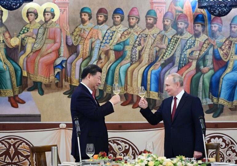 Detalii din culise despre vizita istorică, ce au mâncat la Kremlin și gesturile mici care arată cine-i șeful dintre Putin și Xi