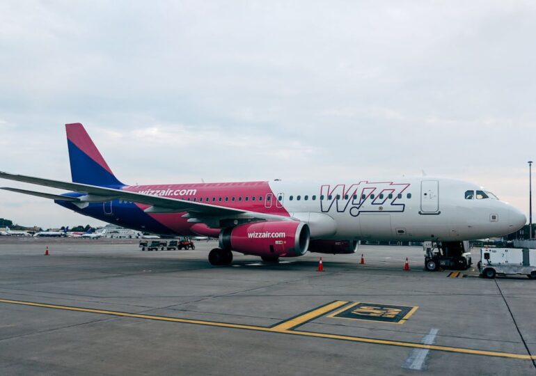 Wizz Air a anulat 9 curse într-o zi din motive tehnice. România a informat Agenția UE pentru Siguranța Aviației