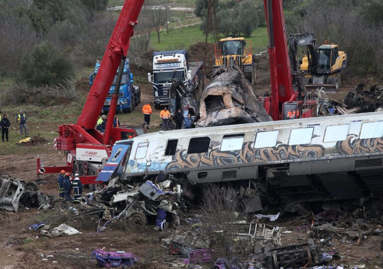 Foștii lideri ai Căilor Ferate Grecești au fost inculpați pentru accidentul feroviar în care au murit 57 de oameni