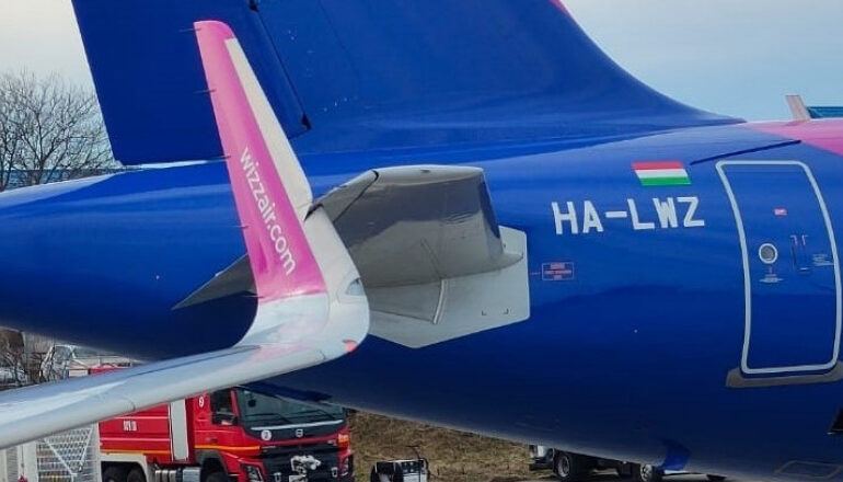 Două avioane Wizz Air s-au ciocnit la Suceava (Video)