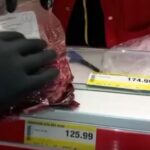 Protecția Consumatorului a dat amenzi în două hypermarketuri. Probleme mai ales la carne (Video)