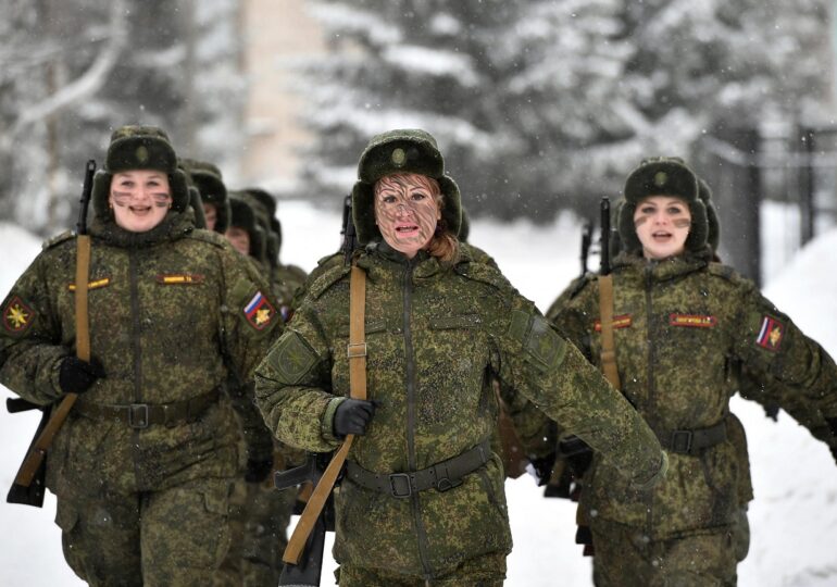 Armata rusă recrutează femei din închisori pentru războiul din Ucraina