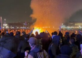 Ciocniri violente între manifestanți și poliție la Paris. Mai multe persoane au fost arestate (Video)