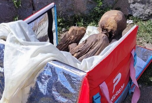 O mumie de 800 de ani a fost găsită în geanta unui fost curier: "Juanita doarme cu mine" (Video)