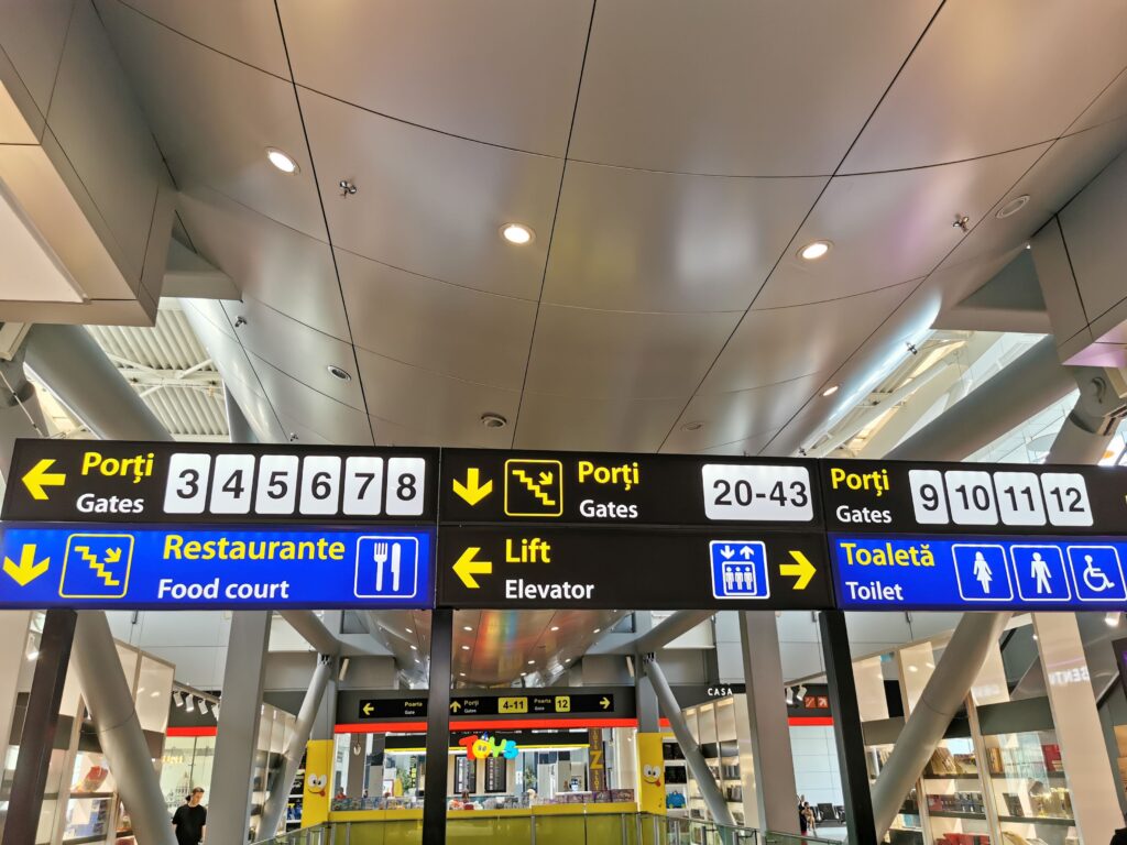 Avem apă potabilă gratuit pe aeroporturile Otopeni și Băneasa