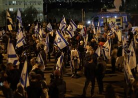 Ce se întâmplă în Israel nu mai e atât de simplu: unde și cât mai poate da înapoi Netanyahu
