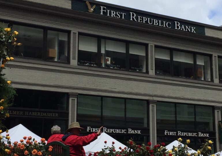 JP Morgan va prelua First Republic, a treia mare bancă americană care este aproape de faliment