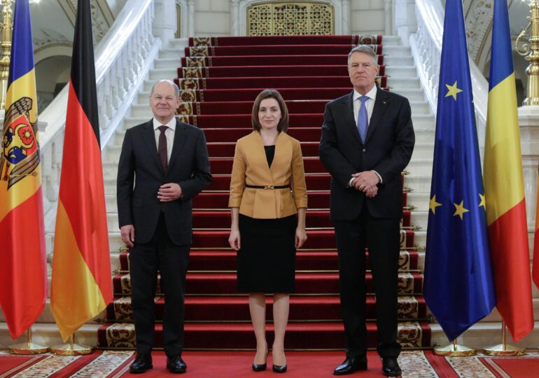 Trilaterală la Cotroceni: Iohannis anunță ce a vorbit cu Olaf Scholz și Maia Sandu (Video)