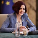 Consilier de stat la Guvern: Nu salariile sunt problema, ci căpușarea cu oameni care de abia articulează limba română. Mai degrabă te sinucizi decât să poți concedia o astfel de ameobă